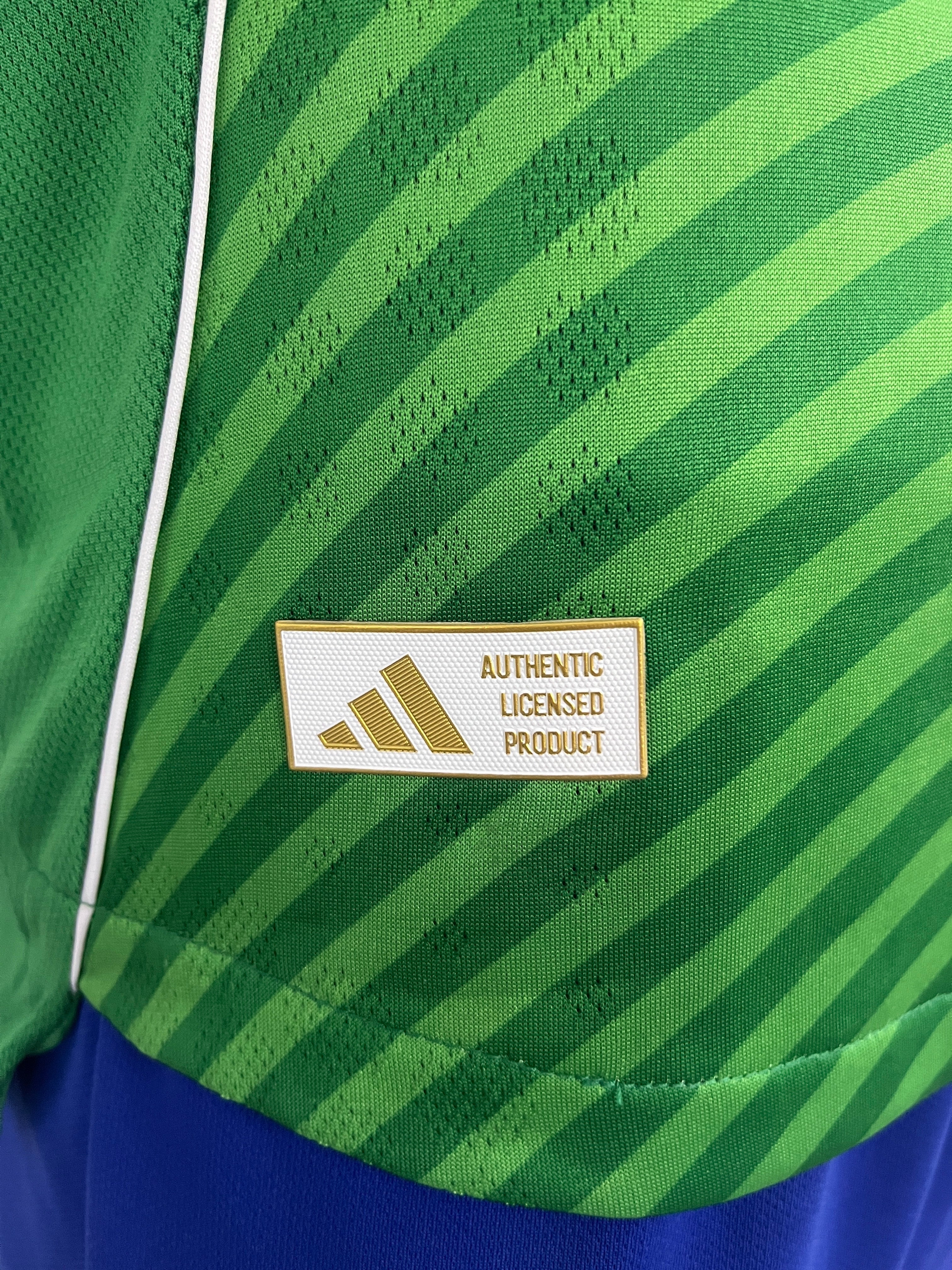 NEWCASTLE AUSWÄRTS 25/26