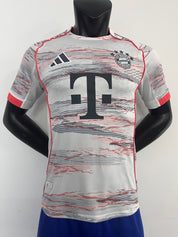 FC BAYERN MÜNCHEN AUSWÄRTS 25/26