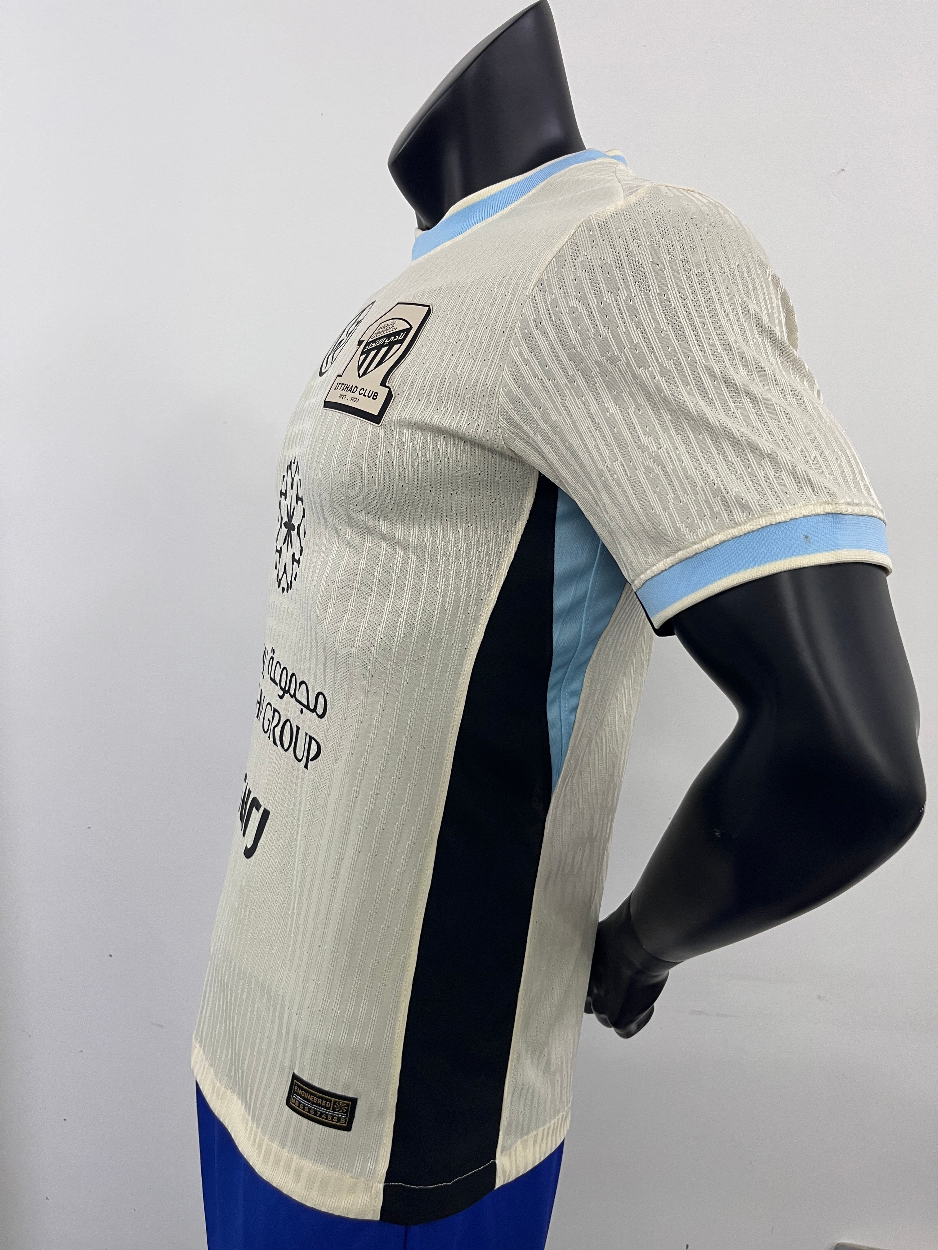 AL ITTIHAD AUSWÄRTS 25/26