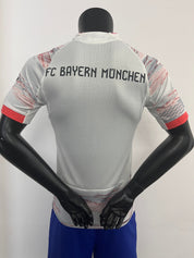 FC BAYERN MÜNCHEN AUSWÄRTS 25/26